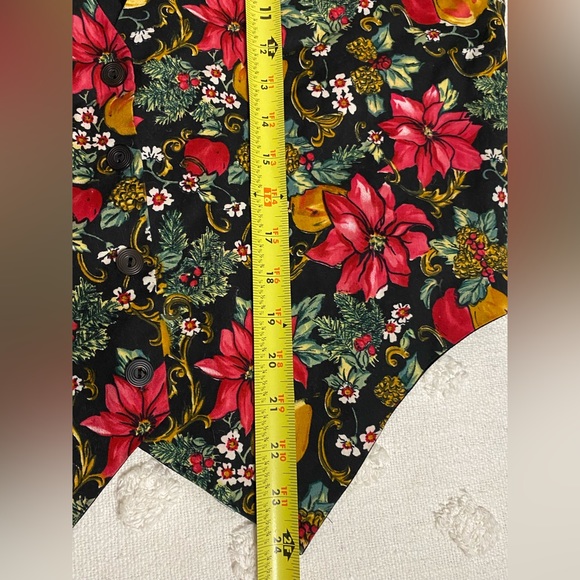 Vintage Nutcracker Christmas Holiday Vest Black Red Flower Cottagecore Ugly Xmas - Picture 6 of 7